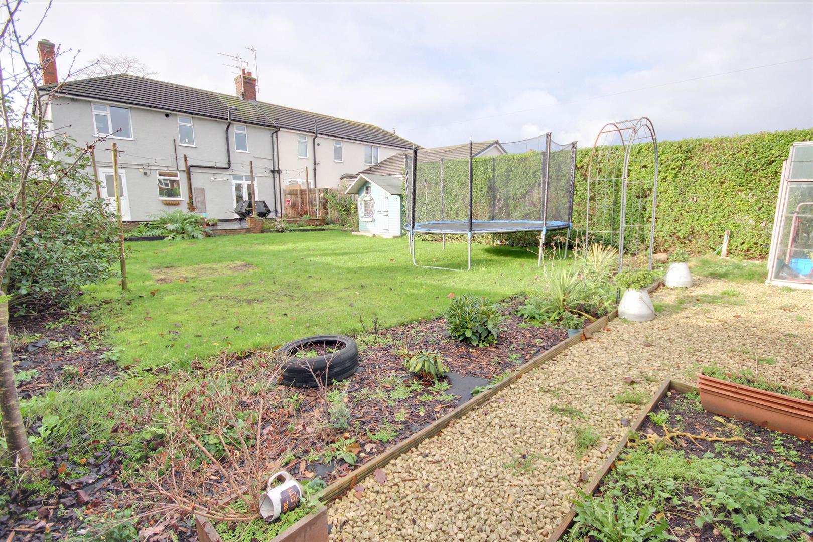Warton Avenue, Beverley
